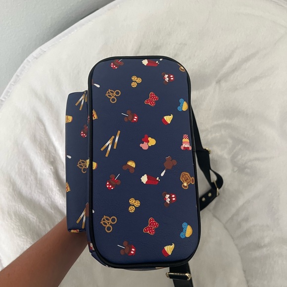 Disney Loungeparks mini blue multicolor backpack - Picture 3 of 7
